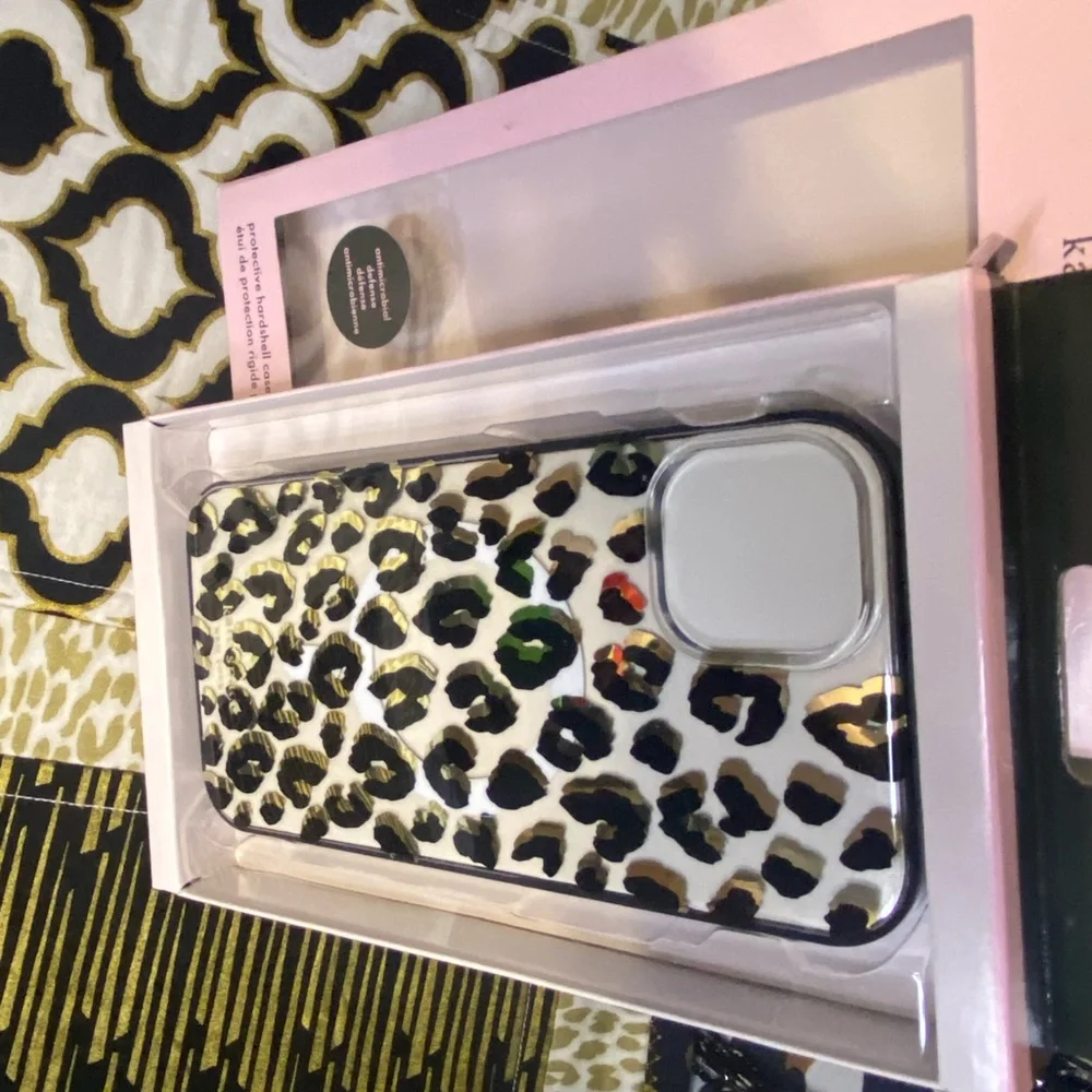 SALE! KATE SPADE LEOPARD IPHONE 14 PLUS CASE